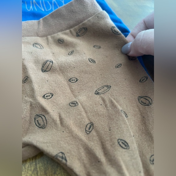 Rae Dunn Baby 'Sunday Funday' Onesie with Brown Pants 6-9 Months - Picture 4 of 5